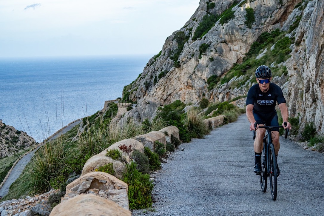 Exploring Spain's Mountain Roads by Bike – Valuable Tips 